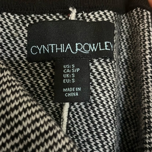 Cynthia Rowley Sweater Skirt, Size S - Picture 2 of 3